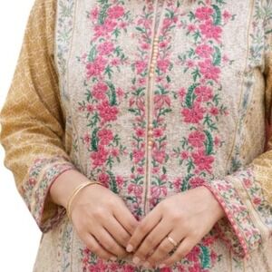 Oswah Vintage Medium Embroidered Kurti Top Beige Pink Floral Pakistani Style M